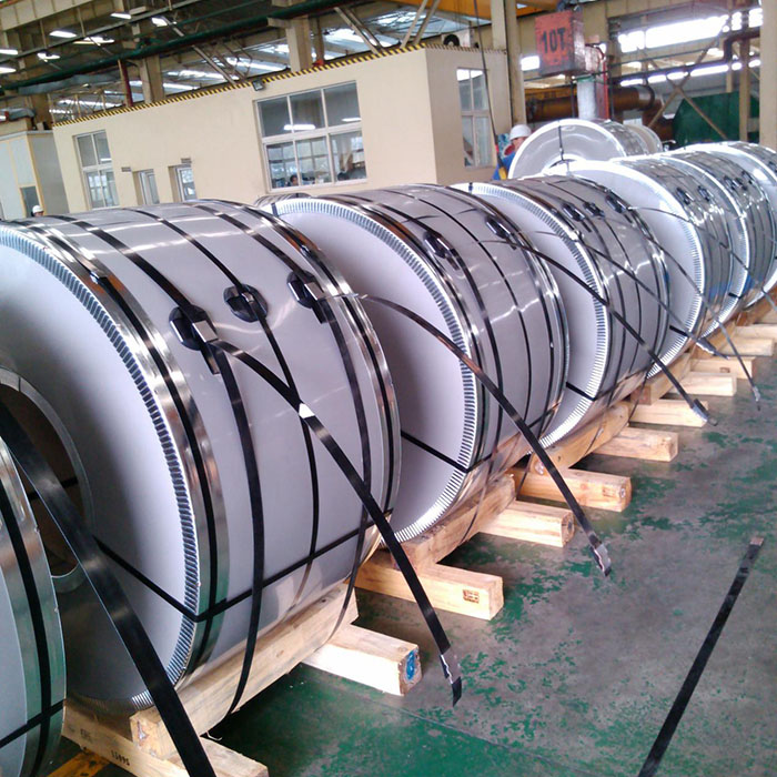 Ruostumattomasta teräksestä valmistetun titaaninauhan käyttö